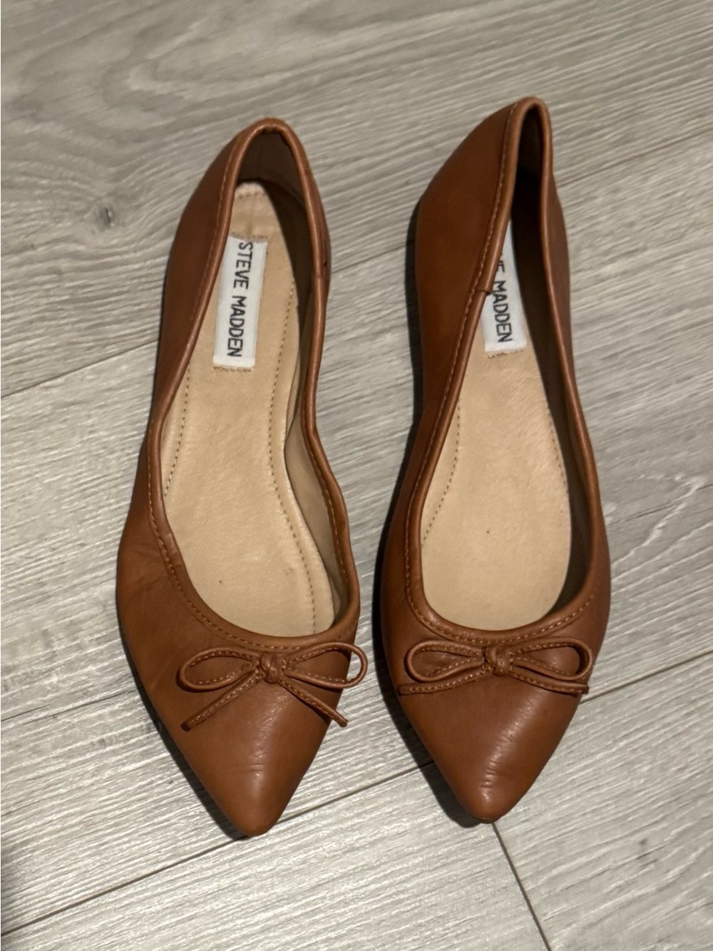Steve Madden Women's Tan Pointed-Toe Ballet Flat 7.5
